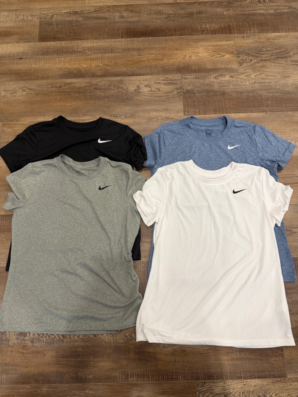 Nike womens Short Sleeve Tees - Black, Gray, Blue, White size medium Dri fit